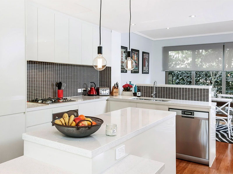 Auction Bidding in St Peters, Sydney - Kitchen