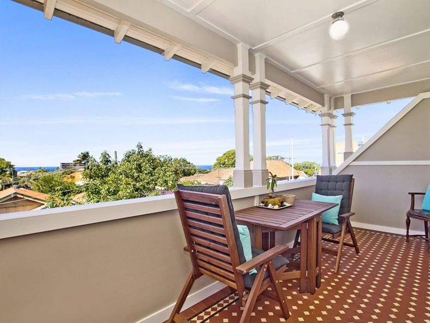 Auction Bidding in Bondi Junction, Sydney - Balcony