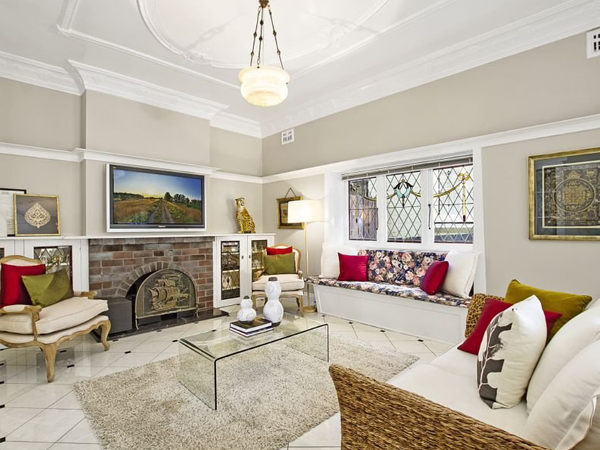 Auction Bidding in Bondi Junction, Sydney - Living Room