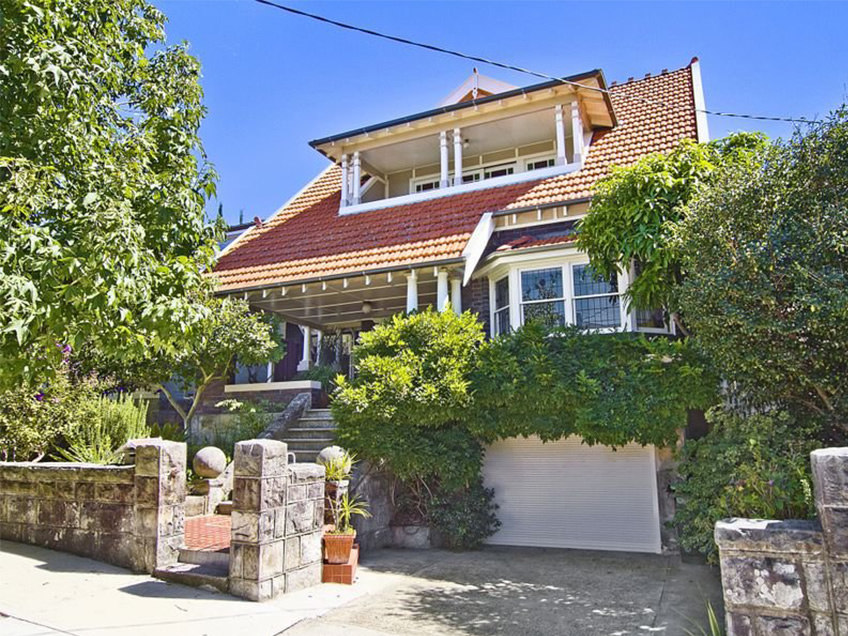 Auction Bidding in Bondi Junction, Sydney - Main