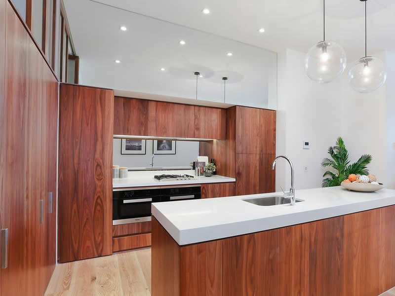 Auction Bidding in Bondi Beach, Sydney - Kitchen