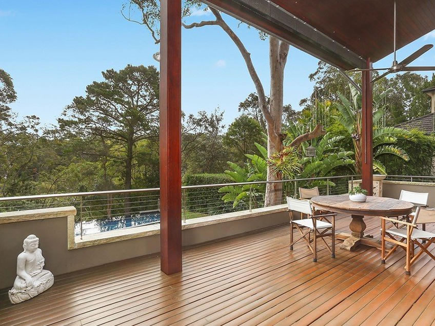 Auction Bidding in Longueville, Sydney - Terrace